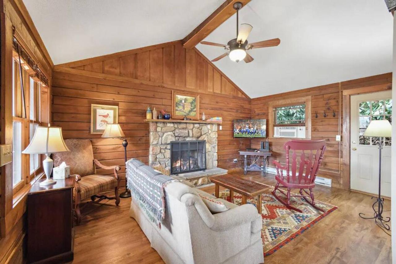 Log Cabin On Peaceful River Blowing Rock Εξωτερικό φωτογραφία