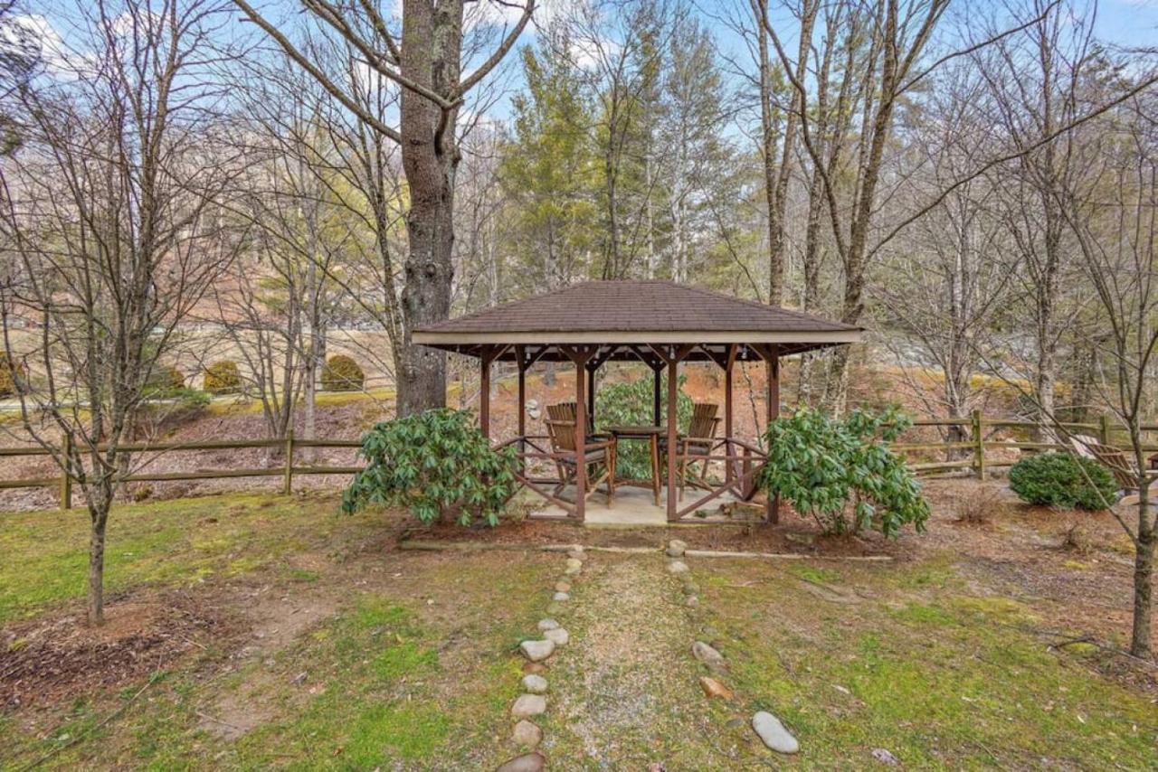 Log Cabin On Peaceful River Blowing Rock Εξωτερικό φωτογραφία