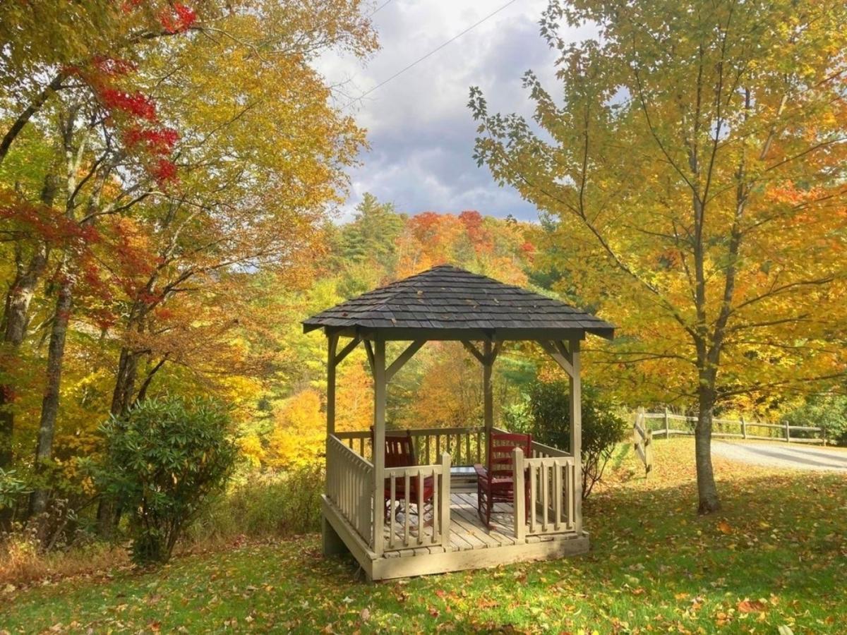 Log Cabin On Peaceful River Blowing Rock Εξωτερικό φωτογραφία