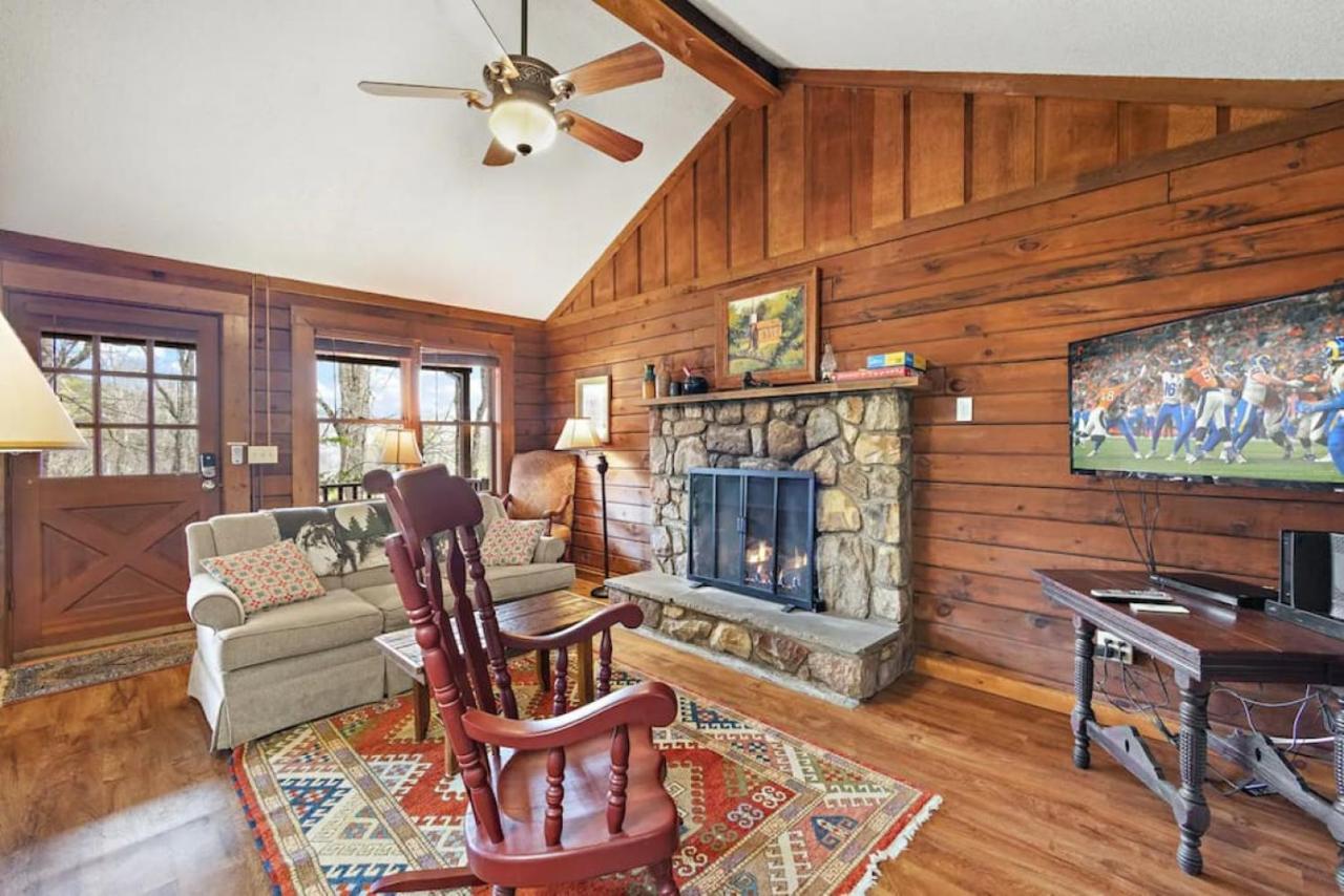 Log Cabin On Peaceful River Blowing Rock Εξωτερικό φωτογραφία