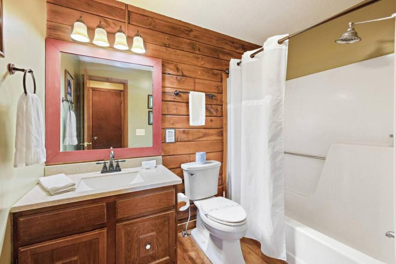 Log Cabin On Peaceful River Blowing Rock Εξωτερικό φωτογραφία