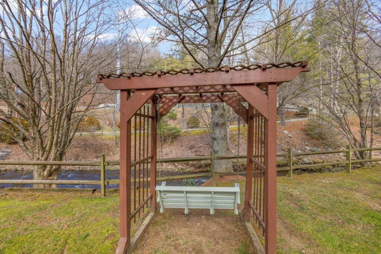 Log Cabin On Peaceful River Blowing Rock Εξωτερικό φωτογραφία